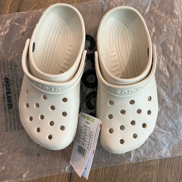 Crocs - Picture 3 of 3